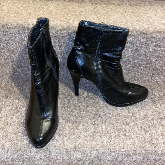 ♠️GUC Nine West Manmade Upper Black Platform Heeled Dress Booties - Picture 2 of 13